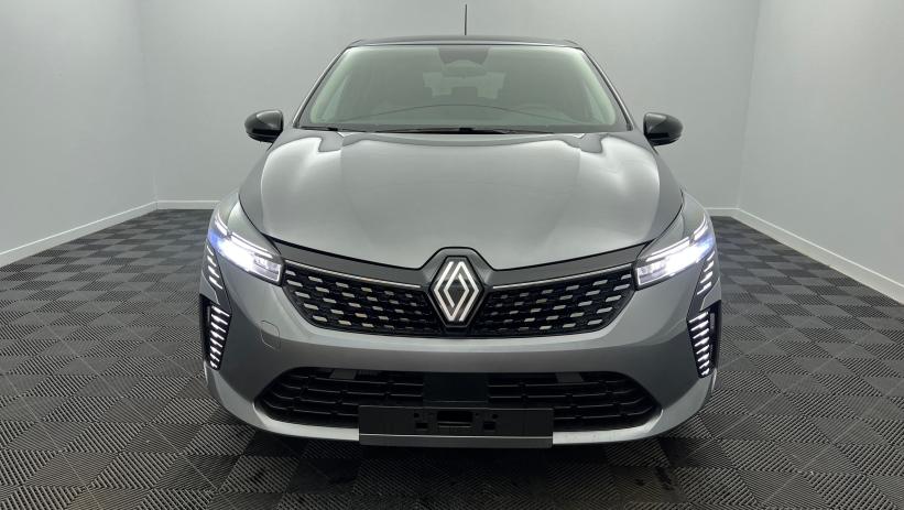 Aperçu du véhicule : Blue dCi 100 Evolution Gris Schiste avec 2550€ d'équipements inclus