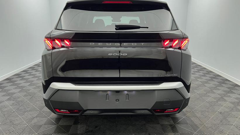 Aperçu du véhicule : Nouveau Hybrid 145 e-DCS6 GT Noir Perla Nera avec 7200€ d'équipements inclus