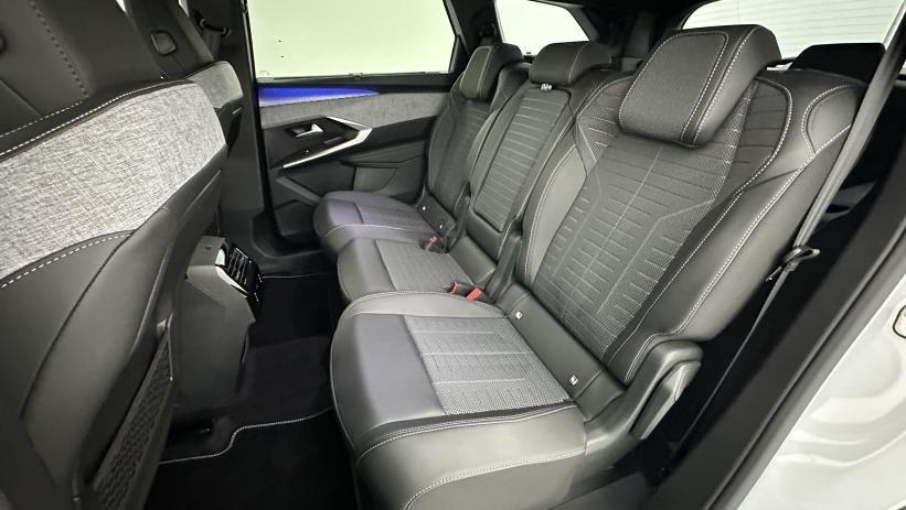 Aperçu du véhicule : 1.2 Hybrid 145ch GT e-DCS6