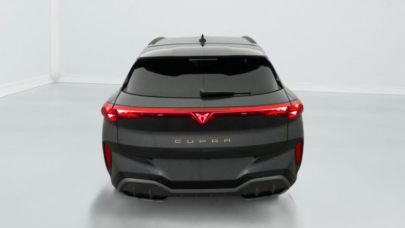 Aperçu du véhicule : 1.5 eHybrid 204 ch DSG6 V