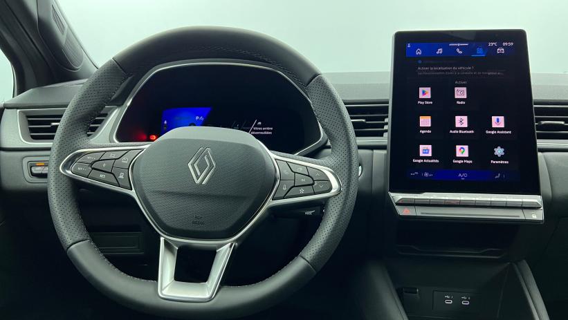 Aperçu du véhicule : E-Tech full hybrid 145 Techno Gris Cassiopée avec 1700€ d'équipements inclus