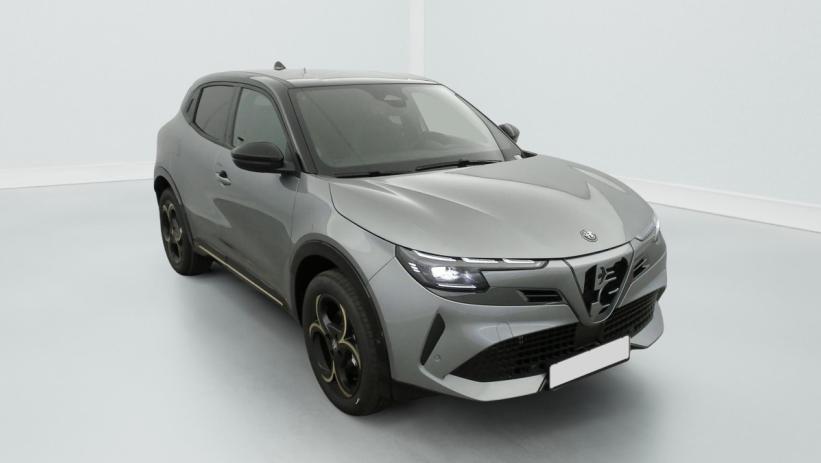 Aperçu du véhicule : 1.2 Ibrida 145 ch eDCT6 Intensa