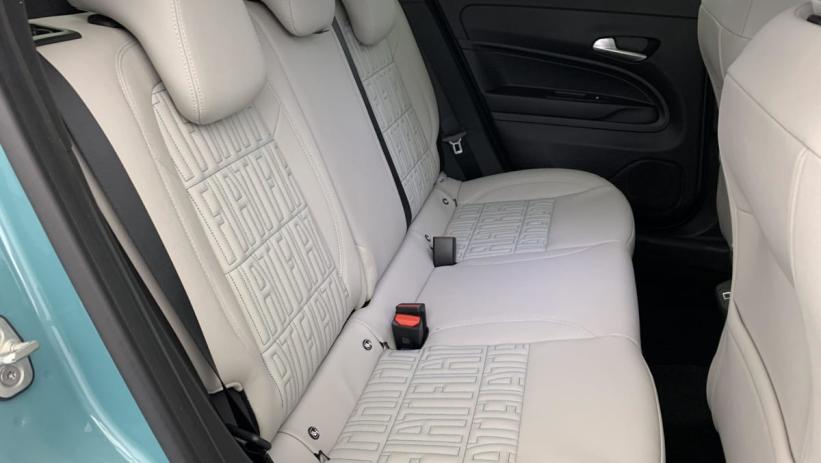 Aperçu du véhicule : T-Gen 3 1.2 Hybrid 110ch eDCT6 La Prima