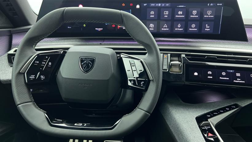 Aperçu du véhicule : Nouveau Hybrid 145 e-DCS6 GT Bleu Obsession avec 3750€ d'équipements inclus