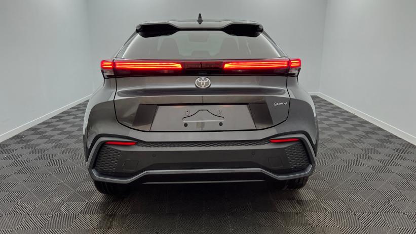 Aperçu du véhicule : Hybride 140 Design Gris Atlas - Toit Noir Onyx avec 2700€ d'équipements inclus