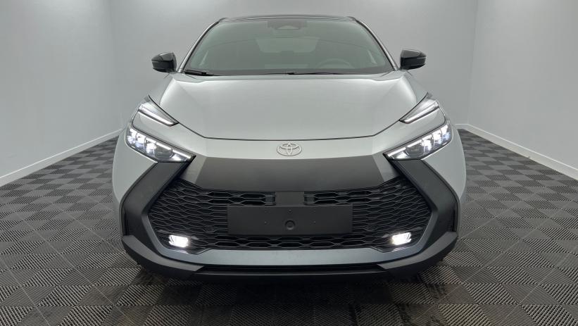 Aperçu du véhicule : Hybride 140 Design Gris Minéral - Toit Noir Onyx avec 2700€ d'équipements inclus