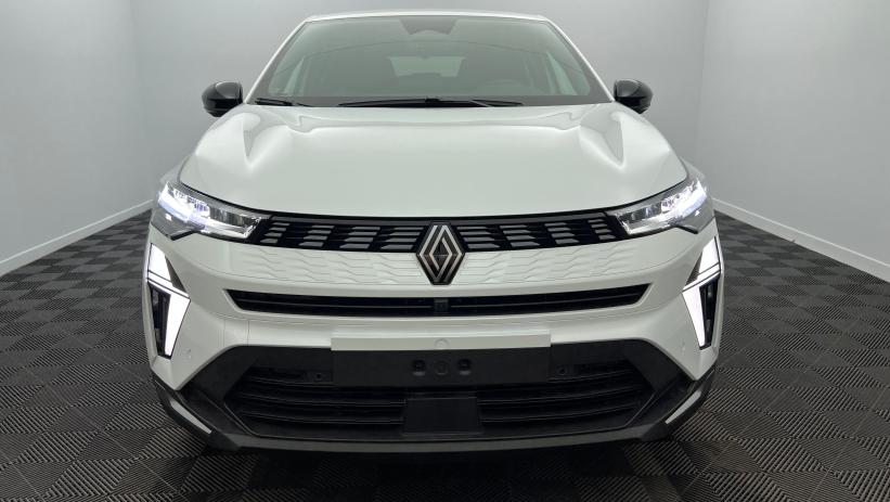 Aperçu du véhicule : E-Tech full hybrid 145 Techno Blanc Nacré avec 1700€ d'équipements inclus