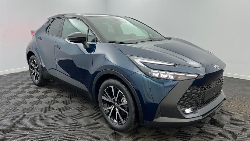 Aperçu du véhicule : Hybride 140 Design Bleu Persan - Toit Noir Onyx avec 2700€ d'équipements inclus