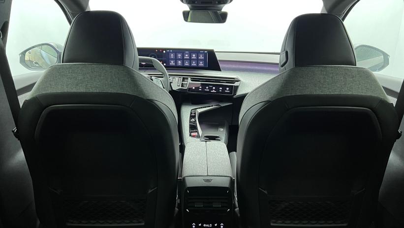 Aperçu du véhicule : Nouveau Hybrid 145 e-DCS6 GT Noir Perla Nera avec 7200€ d'équipements inclus