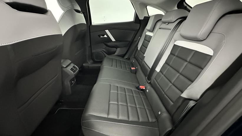 Aperçu du véhicule : 1.2 Hybride 136ch Max e-DCS6