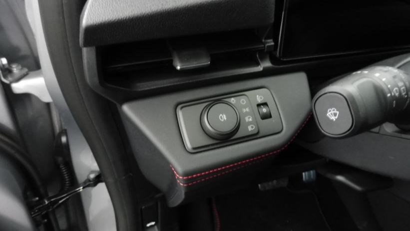 Aperçu du véhicule : 1.0 ECOBOOST HYBRID 125CH ST LINE S&S POWERSHIFT