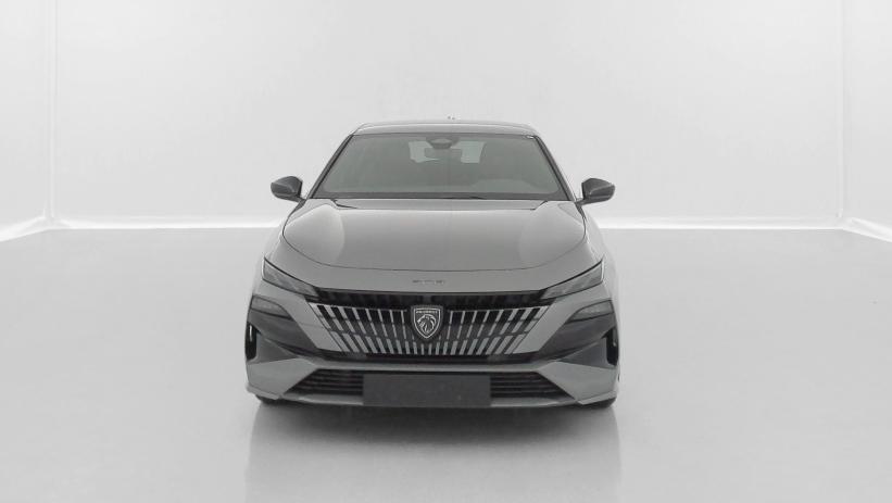 Aperçu du véhicule : III(2) 1.2 Hybrid 145ch GT e-DCS6