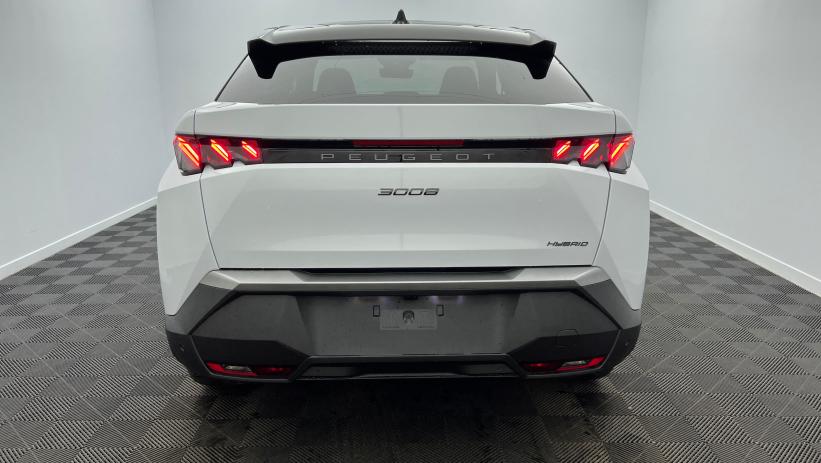 Aperçu du véhicule : Nouveau Hybrid 145 e-DCS6 GT Blanc Okénite avec 5350€ d'équipements inclus