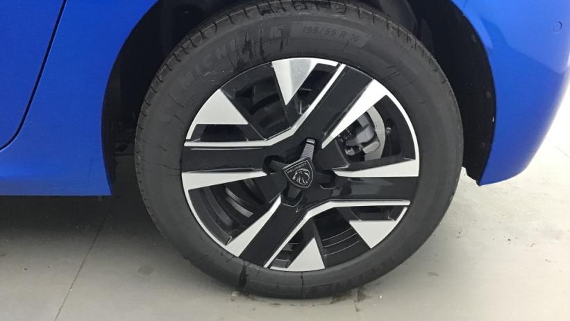 Aperçu du véhicule : 208 Hybrid 110 e-DCS6 Allure