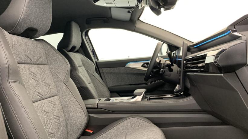 Aperçu du véhicule : Espace full hybrid E-Tech 200 ch 7pl Techno