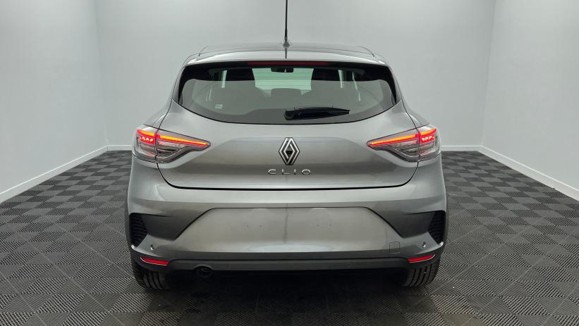 Aperçu du véhicule : Blue dCi 100 Evolution Gris Schiste avec 1100€ d'équipements inclus