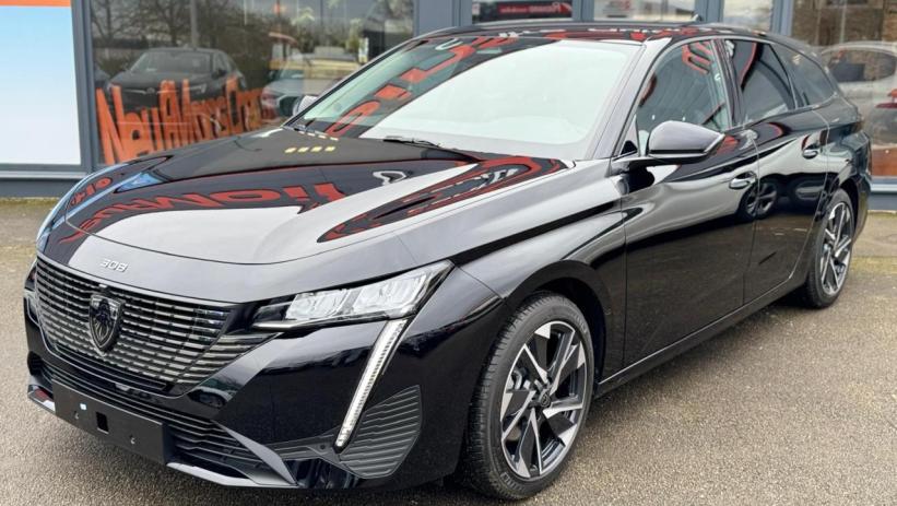 Aperçu du véhicule : ALLURE 1.5 BLUEHDI 130CV EAT8 + CAMERA 360 +SIEGES AV CHAUFFANTS + ADML + ATTELAGE