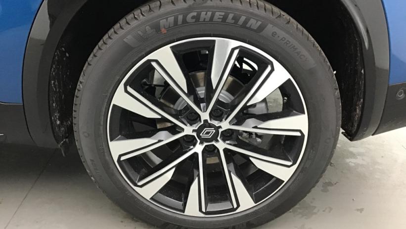 Aperçu du véhicule : AUSTRAL full hybrid E-Tech 200 ch Techno