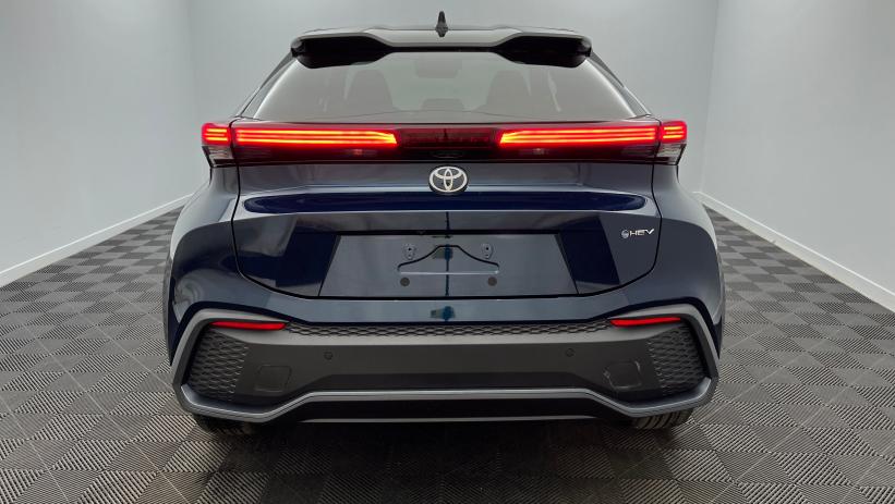 Aperçu du véhicule : Hybride 140 Design Bleu Persan - Toit Noir Onyx avec 2700€ d'équipements inclus