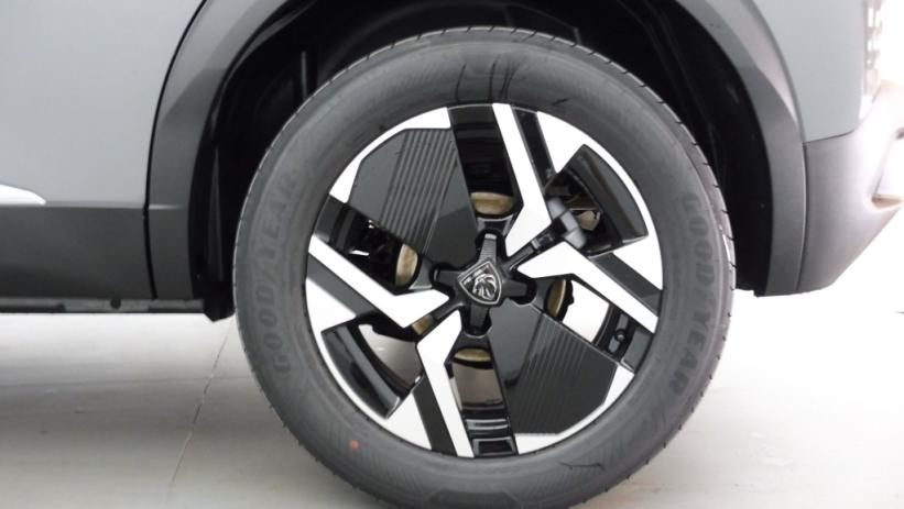 Aperçu du véhicule : 1.2 HYBRID 136CH GT E-DCS6