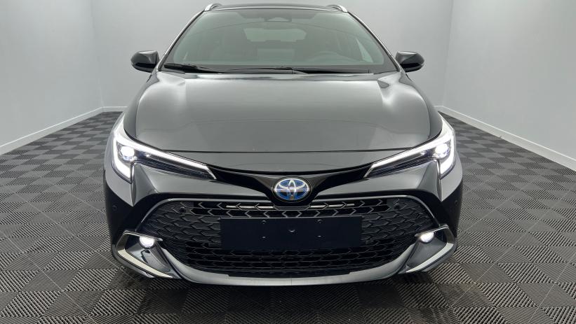 Aperçu du véhicule : Hybride 178ch Design Noir Intense avec 2390€ d'équipements inclus