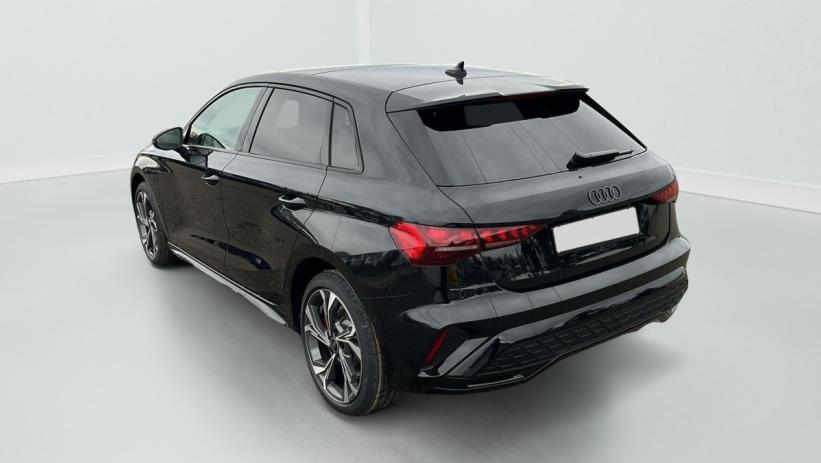 Aperçu du véhicule : 45 TFSI E HYBRIDE RECHARGEABLE 272 S TRONIC 6 S LINE