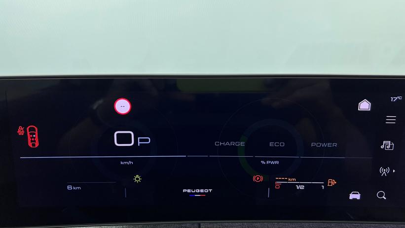 Aperçu du véhicule : Nouveau Hybrid 145 e-DCS6 GT Blanc Okénite avec 5350€ d'équipements inclus