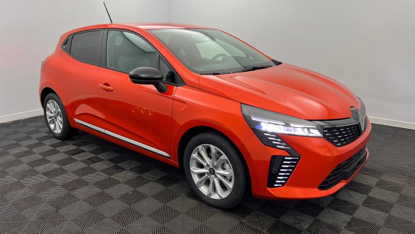 Aperçu du véhicule : Blue dCi 100 Evolution Orange Valencia avec 1900€ d'équipements inclus