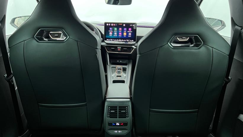 Aperçu du véhicule : 2.0 TDI 150 ch DSG7 V Gris Graphène avec 4538€ d'équipements inclus