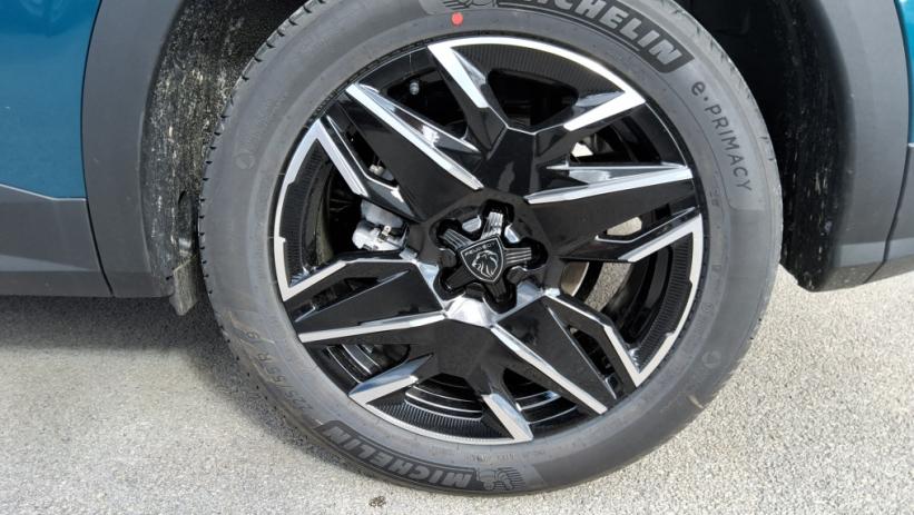 Aperçu du véhicule : 3008 Hybrid 145 e-DCS6 GT