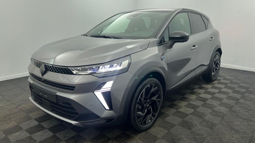 Aperçu du véhicule : E-Tech full hybrid 160 ch esprit Alpine Gris Cassiopée - Toit Noir Etoilé avec 2150€ d'équipements inclus