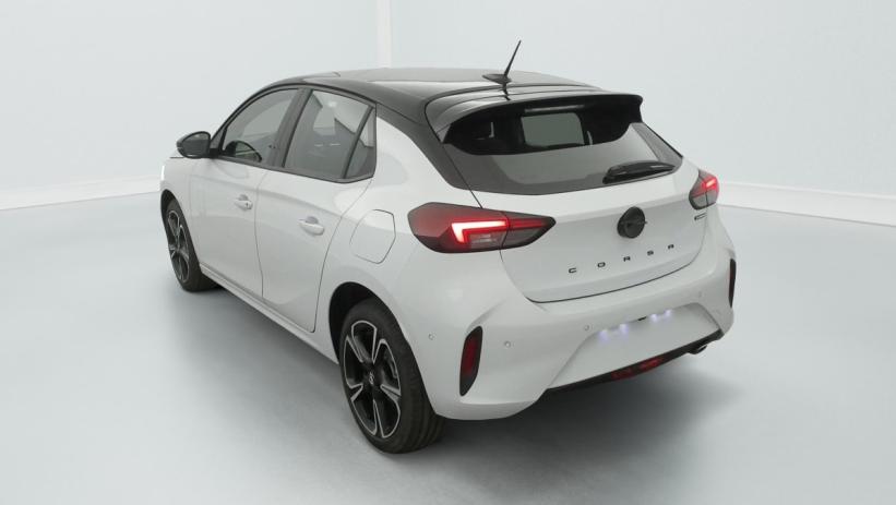 Aperçu du véhicule : 1.2 Turbo Hybrid 110 ch e-DCT6 GS