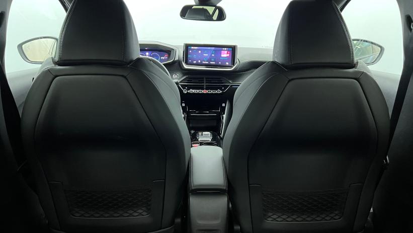 Aperçu du véhicule : Nouvelle Hybrid 145 e-DCS6 GT Noir Perla Nera avec 3100€ d'équipements inclus