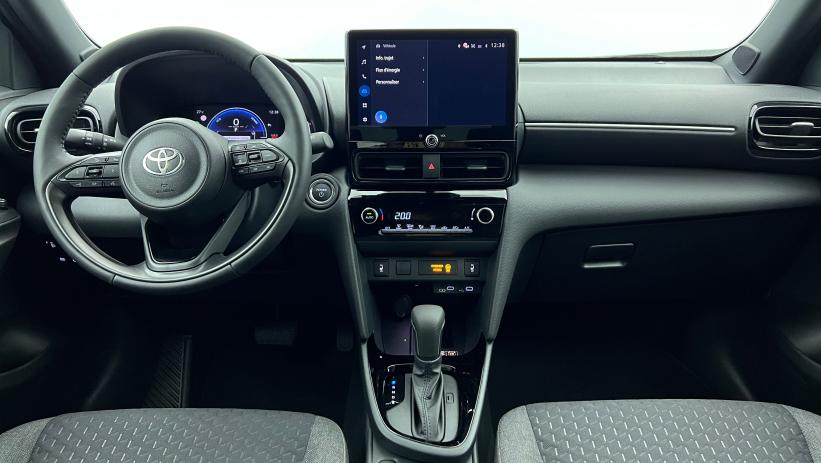 Aperçu du véhicule : Hybride 130ch 2WD Design Gris Minéral avec 2100€ d'équipements inclus
