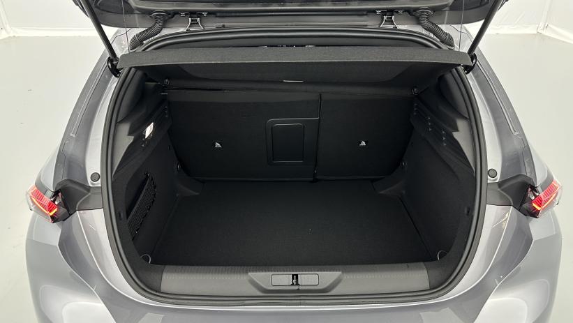 Aperçu du véhicule : III(2) 1.2 Hybrid 145ch GT e-DCS6