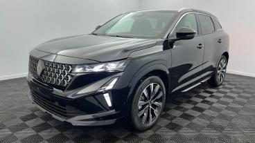 Aperçu du véhicule : Nouveau E-Tech full hybrid 200 Techno Noir Etoilé avec 1800€ d'équipements inclus